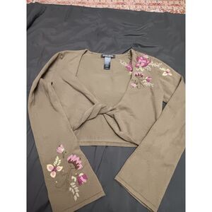 Bisou Bisou size M green midriff sweater embroidery long sleeve